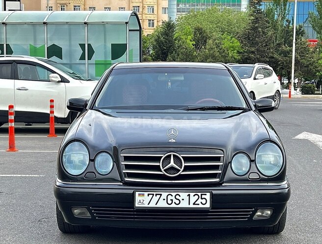 Mercedes E 240 1999, 294,000 km - 2.4 л - Bakı