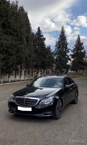 Mercedes E 350 2013, 233,000 km - 3.5 l - Qazax