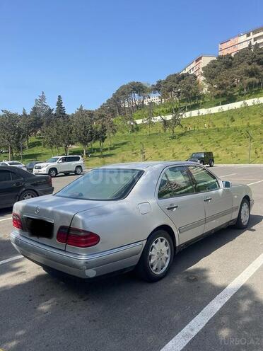 Mercedes E 280 1996, 374,698 km - 2.8 l - Bakı