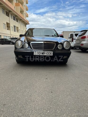 Mercedes E 280 2000, 393,000 km - 2.8 l - Bakı