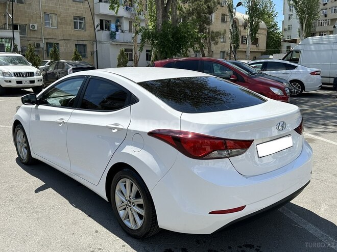 Hyundai Elantra 2015, 125,600 km - 1.6 л - Bakı