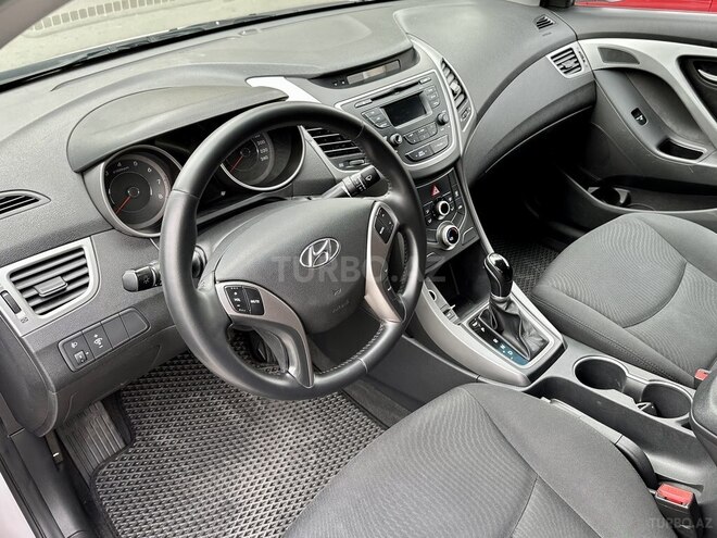 Hyundai Elantra 2015, 125,600 km - 1.6 л - Bakı
