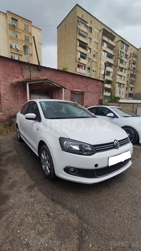 Volkswagen Polo 2013, 176,000 km - 1.6 l - Bakı