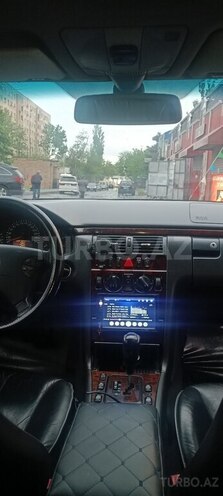 Mercedes E 220 2000, 399,000 km - 2.2 l - Bakı