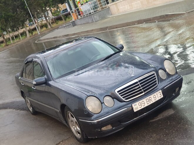 Mercedes E 220 2000, 399,000 km - 2.2 l - Bakı