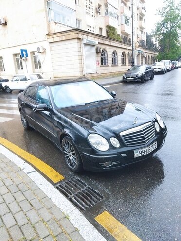 Mercedes E 220 2007, 300,000 km - 2.2 l - Bakı