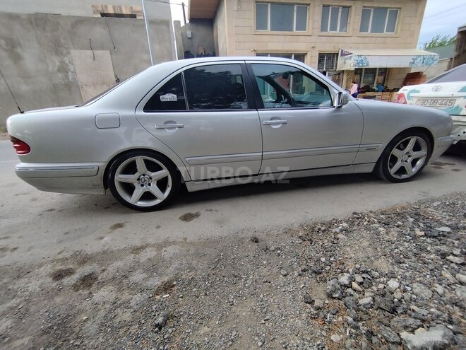Mercedes E 240 2000, 317,000 km - 2.4 l - Bakı