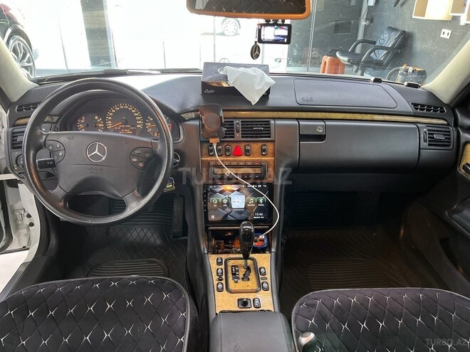 Mercedes E 240 2001, 270,000 km - 2.6 л - Bakı