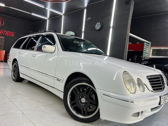 Mercedes E 240 2001, 270,000 km - 2.6 л - Bakı