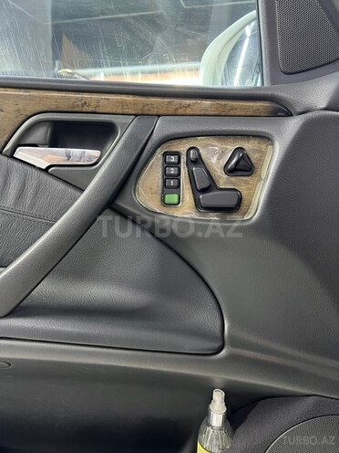 Mercedes E 240 2001, 270,000 km - 2.6 л - Bakı