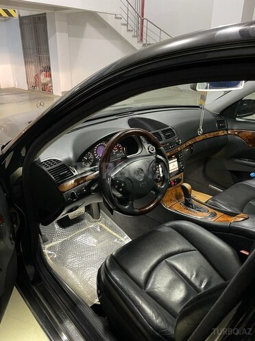 Mercedes E 320 2002, 330,800 km - 3.2 l - Bakı