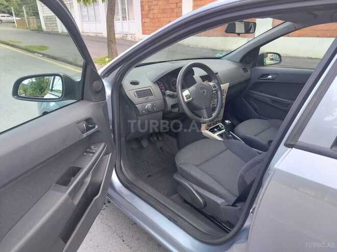 Opel Astra 2007, 73,000 km - 1.4 l - Qax