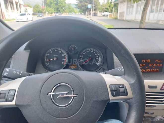 Opel Astra 2007, 73,000 km - 1.4 l - Qax