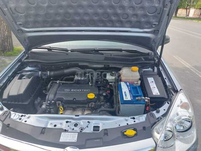 Opel Astra 2007, 73,000 km - 1.4 l - Qax