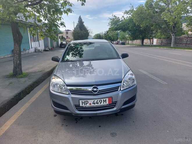 Opel Astra 2007, 73,000 km - 1.4 l - Qax