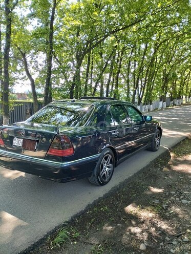 Mercedes C 220 1996, 150,000 km - 2.2 л - Masallı