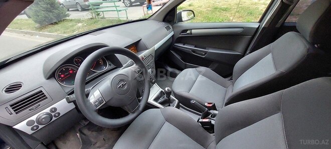 Opel Astra 2006, 240,000 km - 1.3 l - Bakı