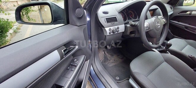 Opel Astra 2006, 240,000 km - 1.3 l - Bakı