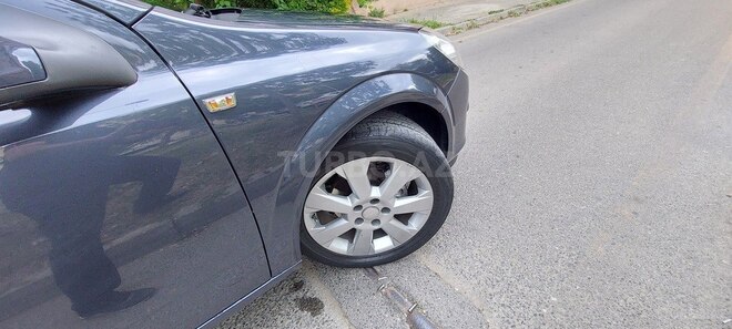 Opel Astra 2006, 240,000 km - 1.3 l - Bakı