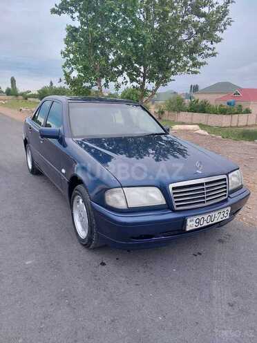 Mercedes C 220 2000, 384,000 km - 2.2 l - Bakı