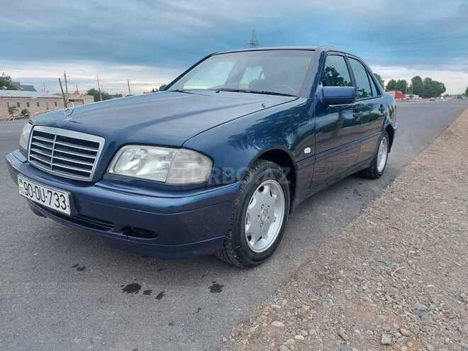Mercedes C 220 2000, 384,000 km - 2.2 l - Bakı