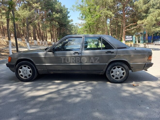 Mercedes 190 1988, 314,000 km - 2.0 l - Sumqayıt