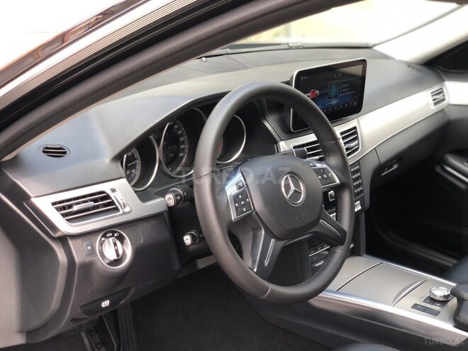 Mercedes E 220 2014, 220,000 km - 2.2 л - Bakı