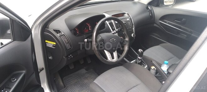 Kia Ceed 2011, 223,633 km - 1.6 l - Bakı