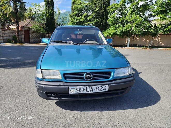 Opel Astra 1995, 569,623 km - 1.6 l - Zaqatala