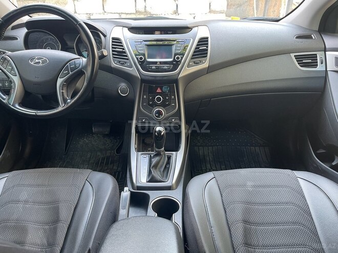 Hyundai Elantra 2015, 164,475 km - 1.8 l - Bakı