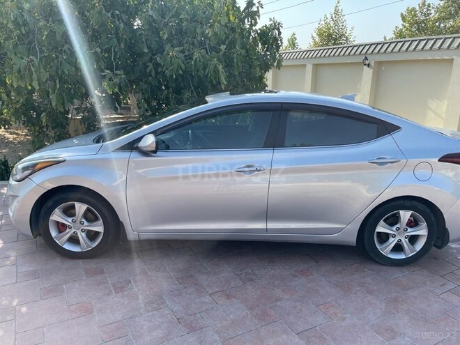Hyundai Elantra 2015, 164,475 km - 1.8 l - Bakı