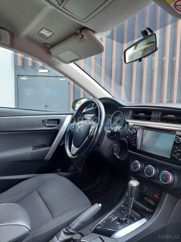 Toyota Corolla 2015, 121,000 km - 1.6 l - Bakı