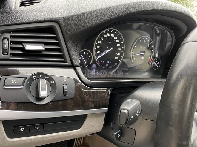 BMW 528 2013, 158,000 km - 2.0 л - Bakı