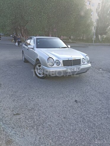 Mercedes E 230 1996, 396,000 km - 2.3 l - Sumqayıt
