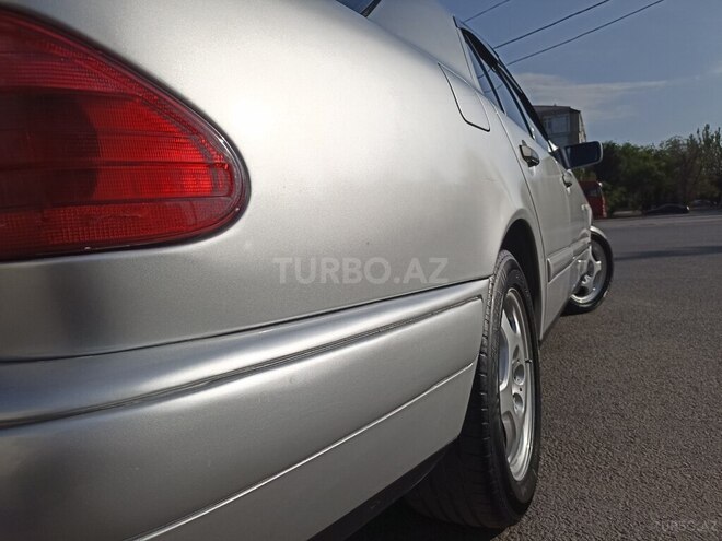 Mercedes E 230 1996, 396,000 km - 2.3 l - Sumqayıt