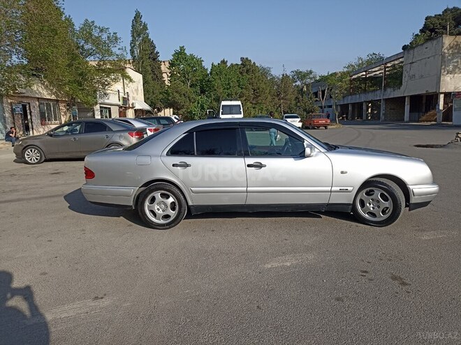 Mercedes E 230 1996, 396,000 km - 2.3 l - Sumqayıt