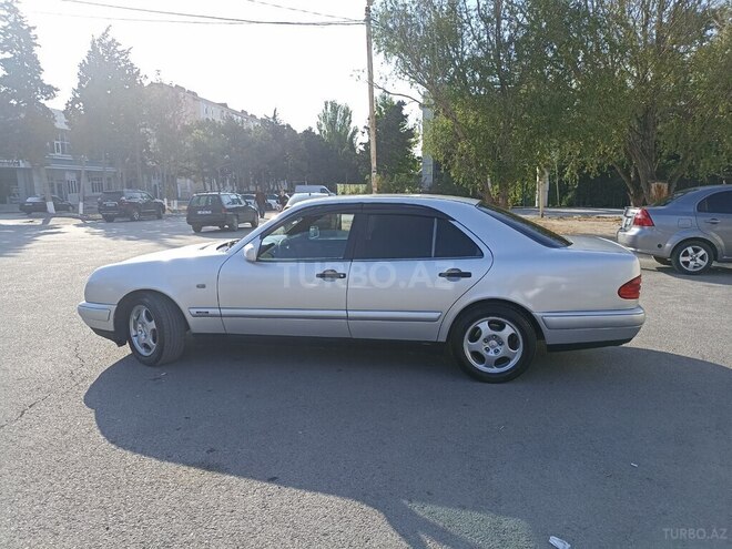 Mercedes E 230 1996, 396,000 km - 2.3 l - Sumqayıt