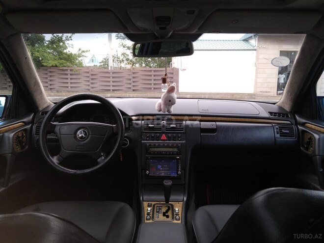 Mercedes E 320 1998, 300,000 km - 3.2 l - Şəmkir
