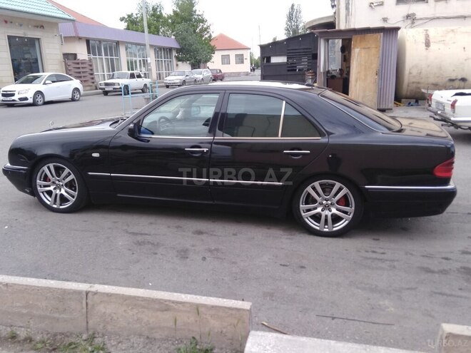 Mercedes E 320 1998, 300,000 km - 3.2 l - Şəmkir