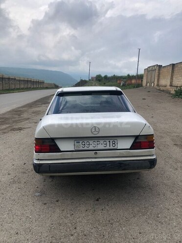Mercedes E 200 1990, 370,000 km - 2.0 l - Bakı