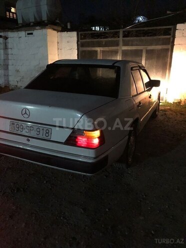 Mercedes E 200 1990, 370,000 km - 2.0 l - Bakı