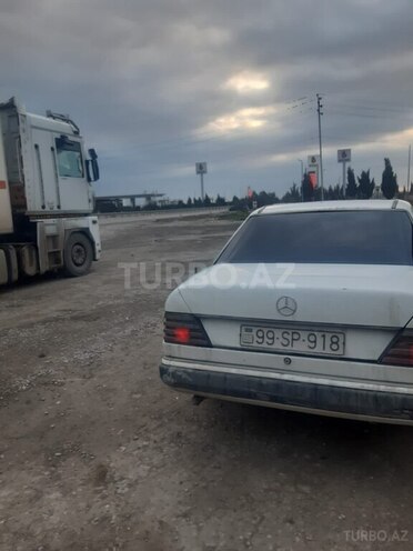 Mercedes E 200 1990, 370,000 km - 2.0 l - Bakı