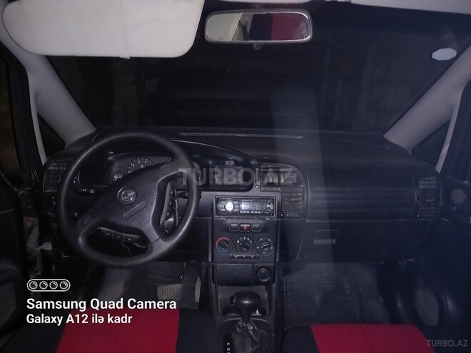 Opel Zafira 2000, 100,000 km - 1.8 l - Bakı