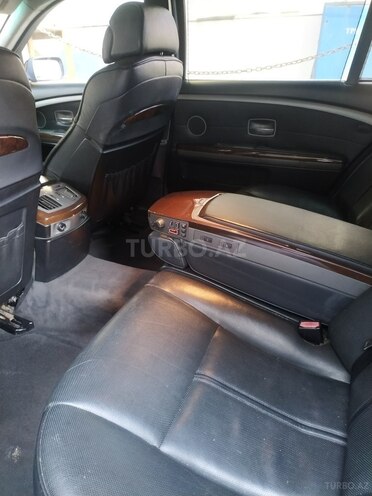 BMW 745 2004, 285,000 km - 4.4 l - Bakı