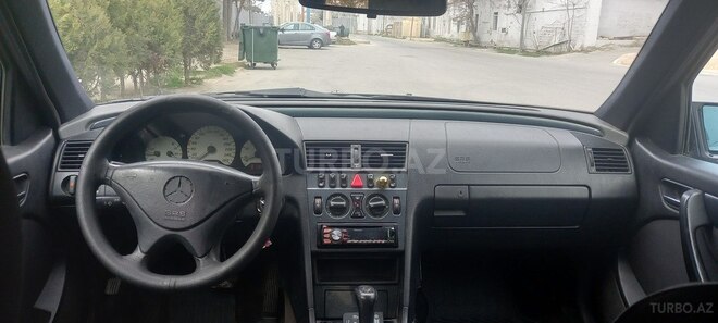 Mercedes C 240 2000, 329,000 km - 2.4 l - Bakı