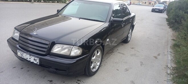 Mercedes C 240 2000, 329,000 km - 2.4 l - Bakı