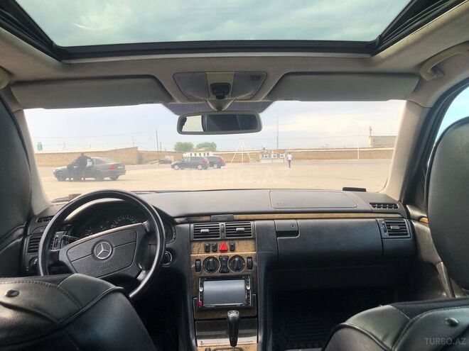 Mercedes E 280 1999, 410,000 km - 2.8 l - Bakı
