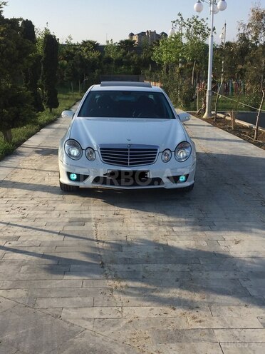 Mercedes E 270 2005, 250,000 km - 2.7 l - Bakı