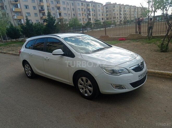Opel Astra 2011, 150,000 km - 1.4 l - Goranboy