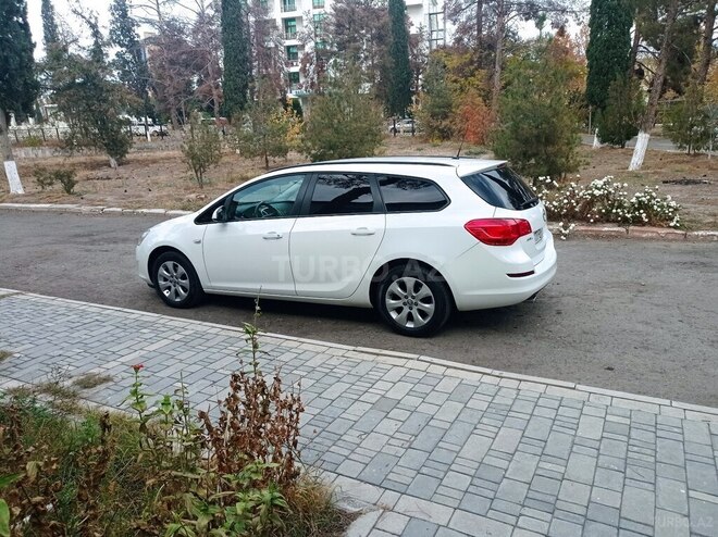Opel Astra 2011, 150,000 km - 1.4 l - Goranboy